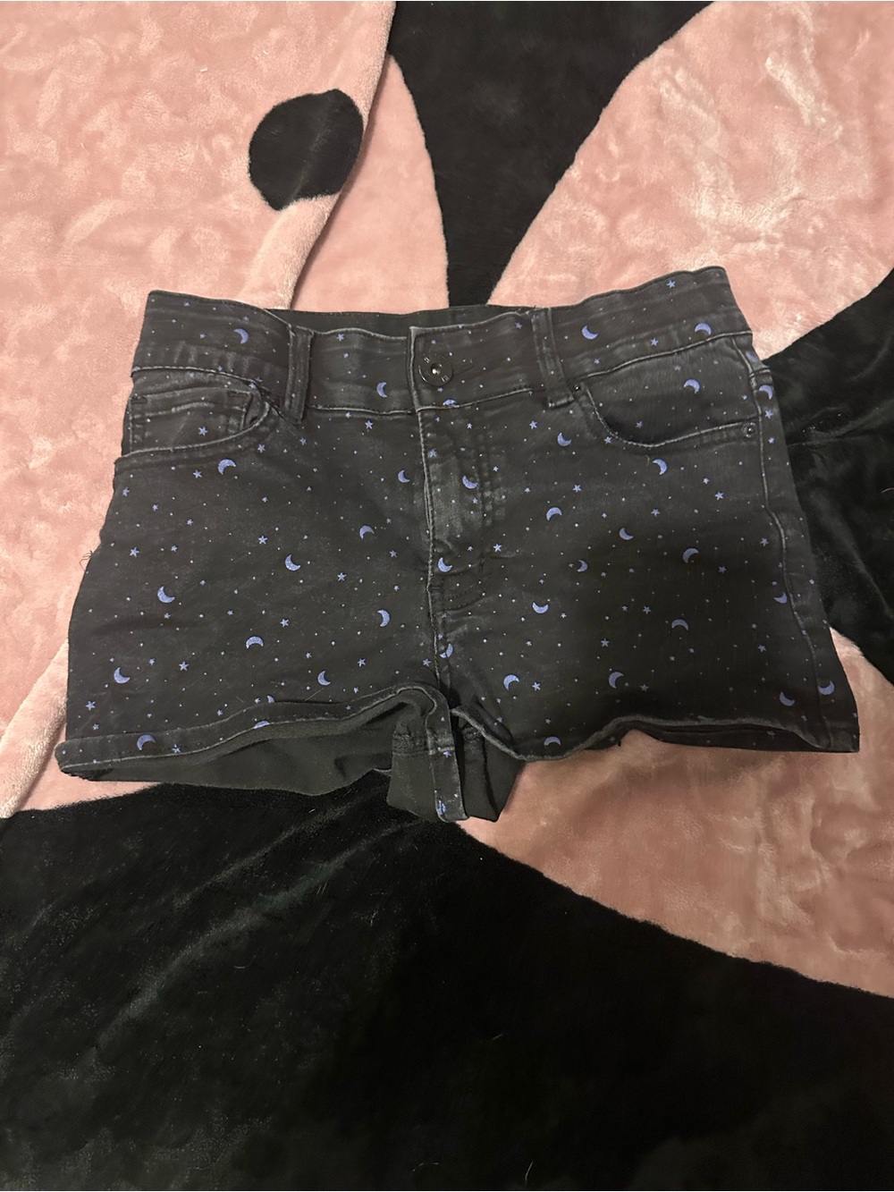 Hot Topic Black Moon & Star Print Denim Shorts